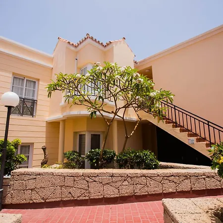 Aparthotel Yucca Park 3*