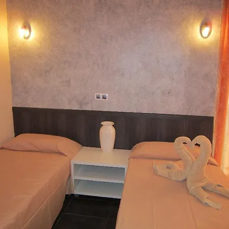 Yucca Park Ξενοδοχείο με διαμερίσματα 3*