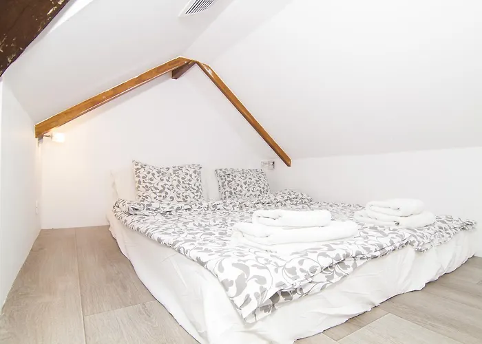 Yucca Park 3* אדחה