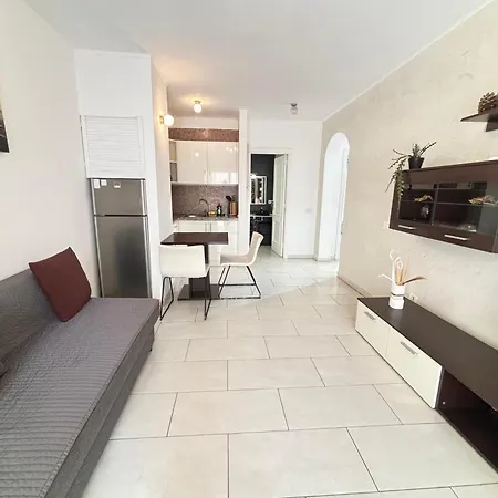 Yucca Park Aparthotel 3*
