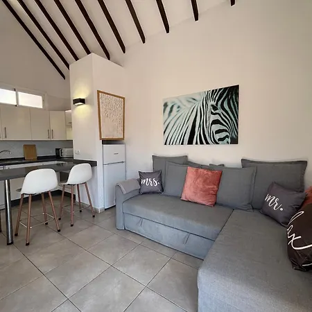Yucca Park מלון דירות 3*