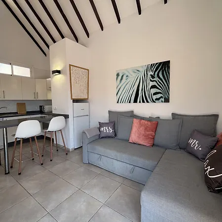 Yucca Park מלון דירות 3*