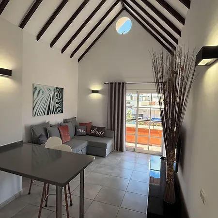 Yucca Park מלון דירות 3*