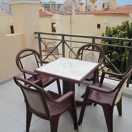 Yucca Park 아데제