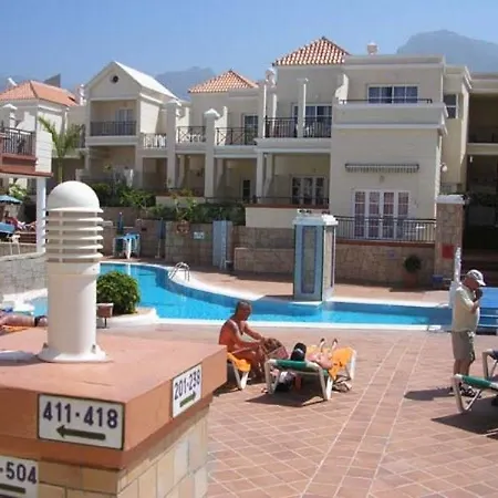 מלון דירות Yucca Park אדחה