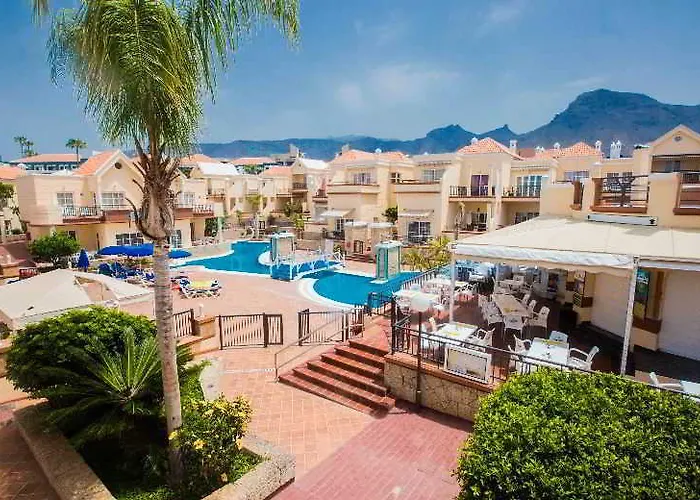 丝兰公园公寓式酒店 3*