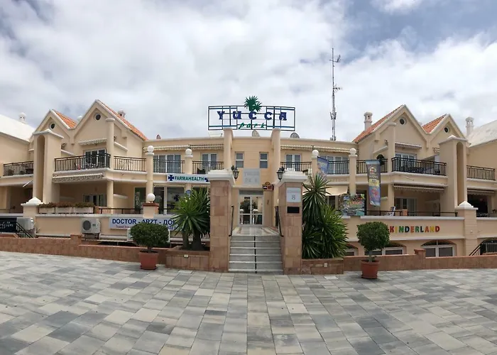 Yucca Park アパートホテル 3*